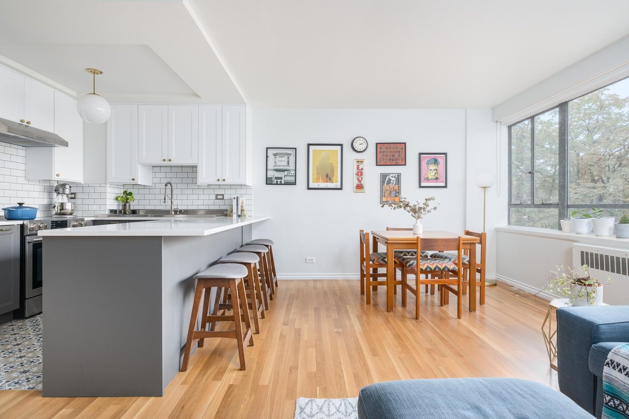 321-1445 Marpole Ave