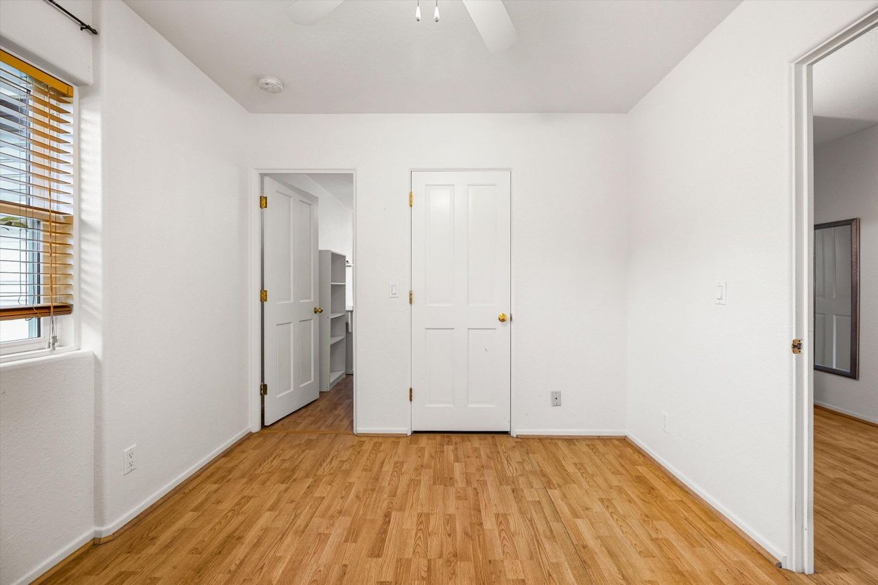 107 W Quinto St