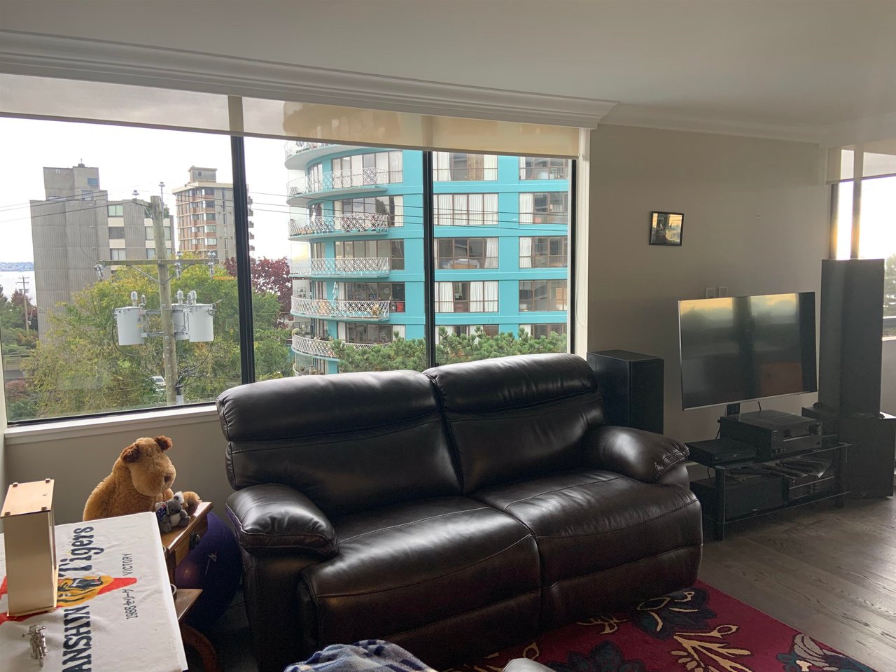 401-2167 Bellevue Ave