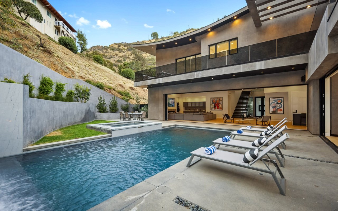 Nichols Canyon - Hollywood Hills