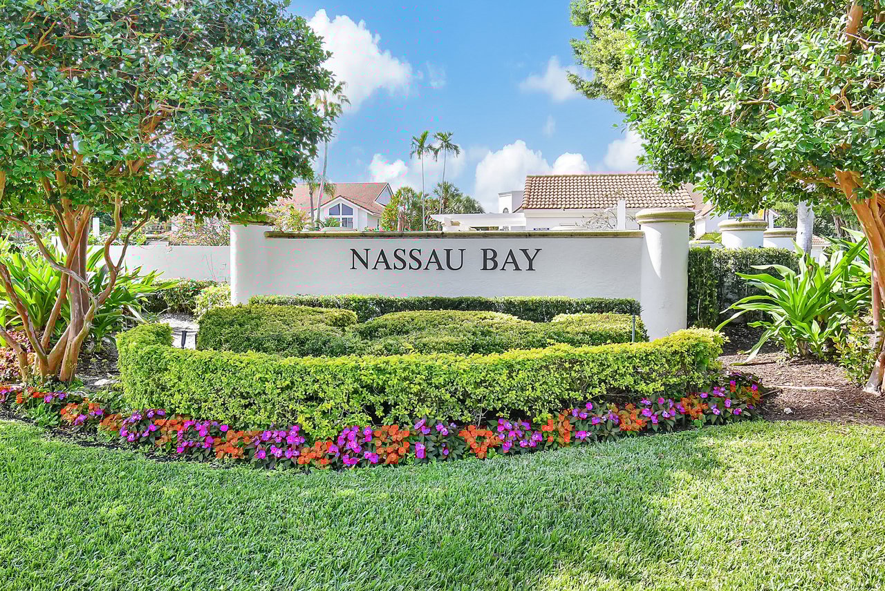 Nassau Bay