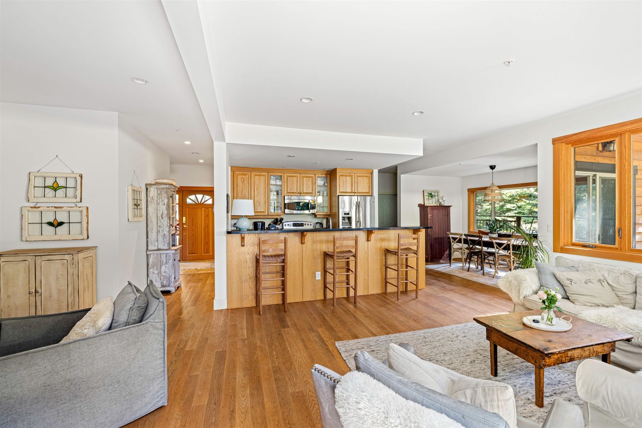 946 Spyglass Rd