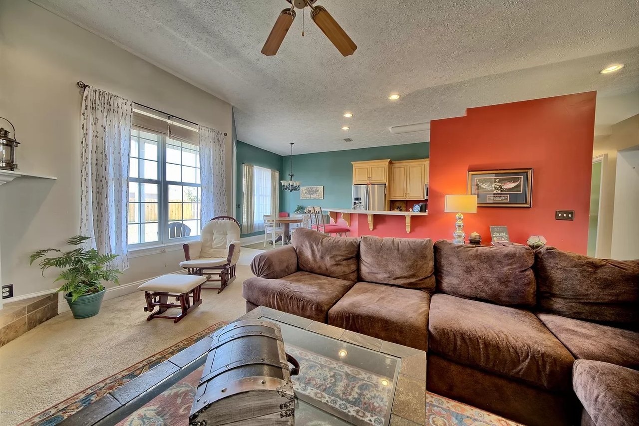 2502 Pelican Bay Drive