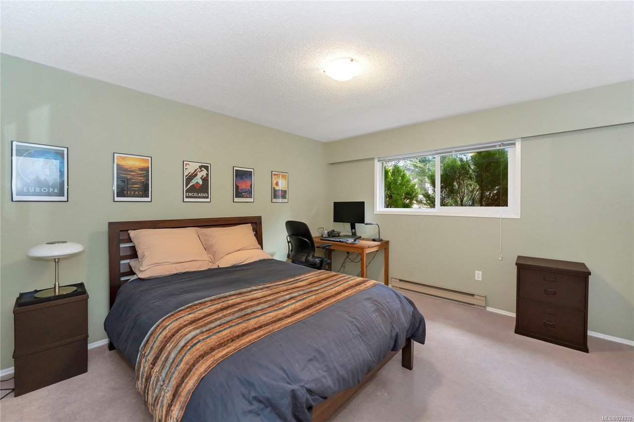 7639 Sigmar Pl
