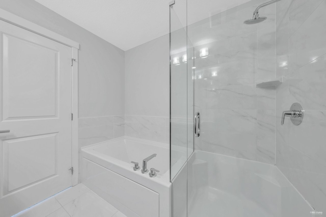 4-5510 Admiral Wy