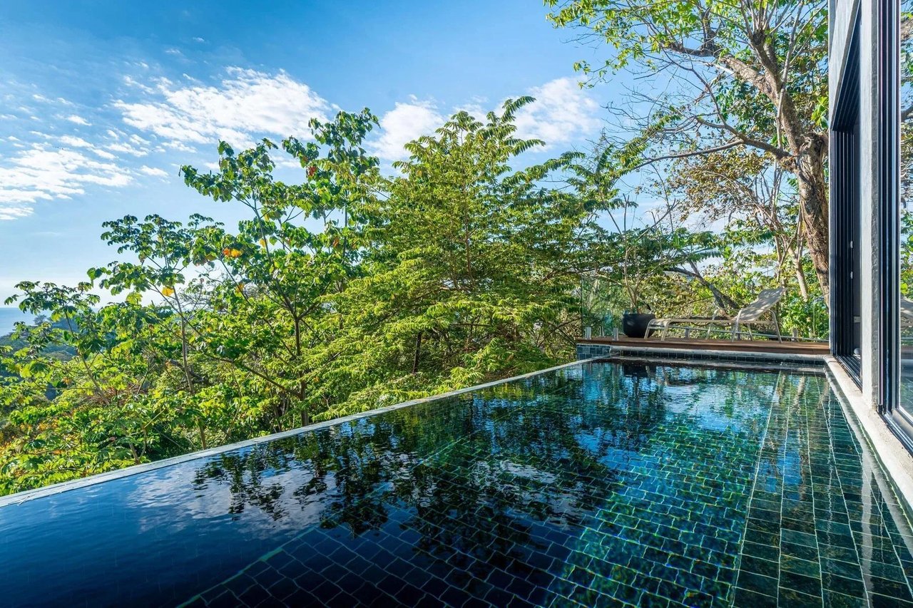 Rooftop Pool Modern Luxury Estate, Manuel Antonio, Puntarenas