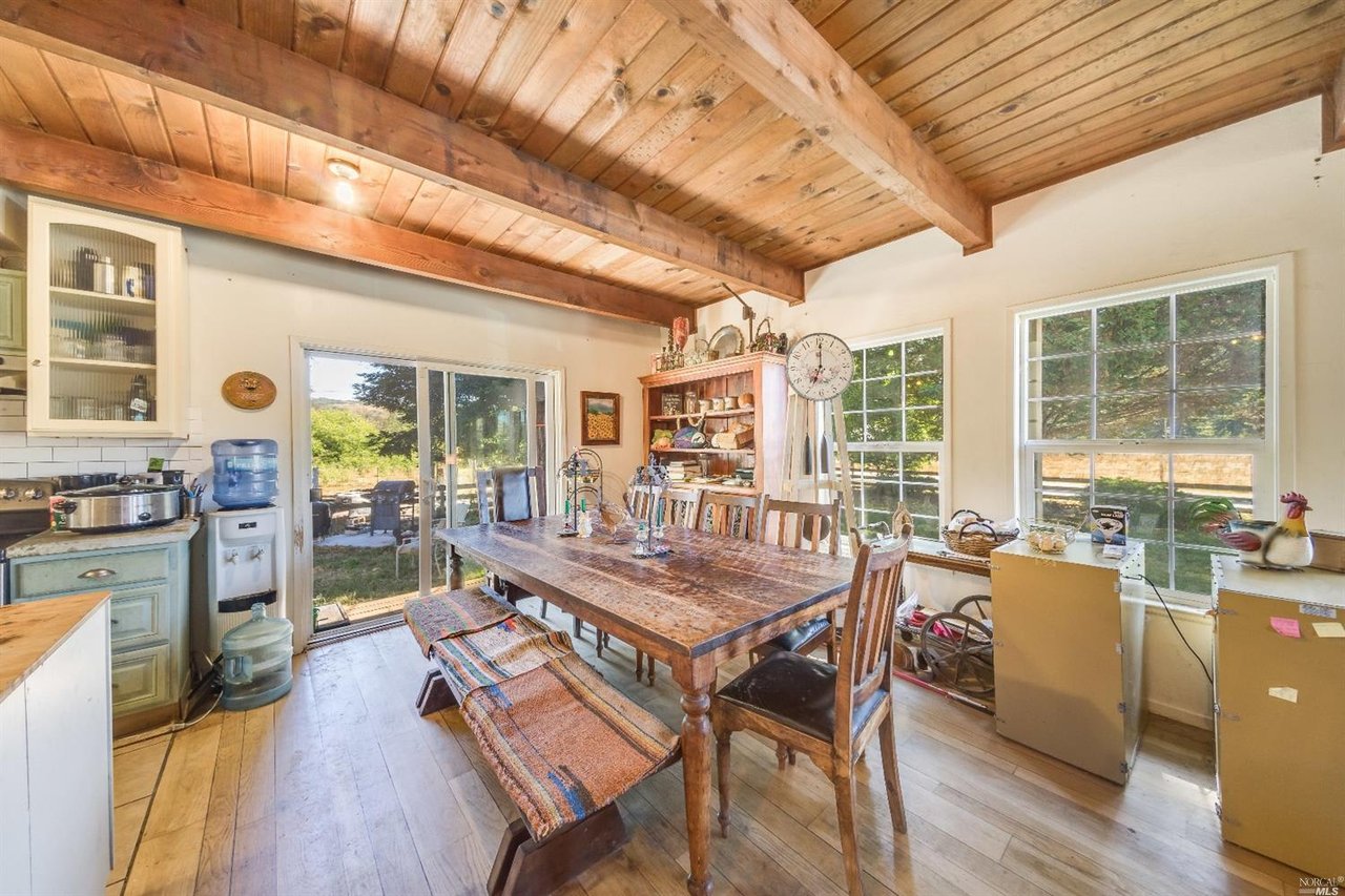 1100 Vly Frd Freestone Rd