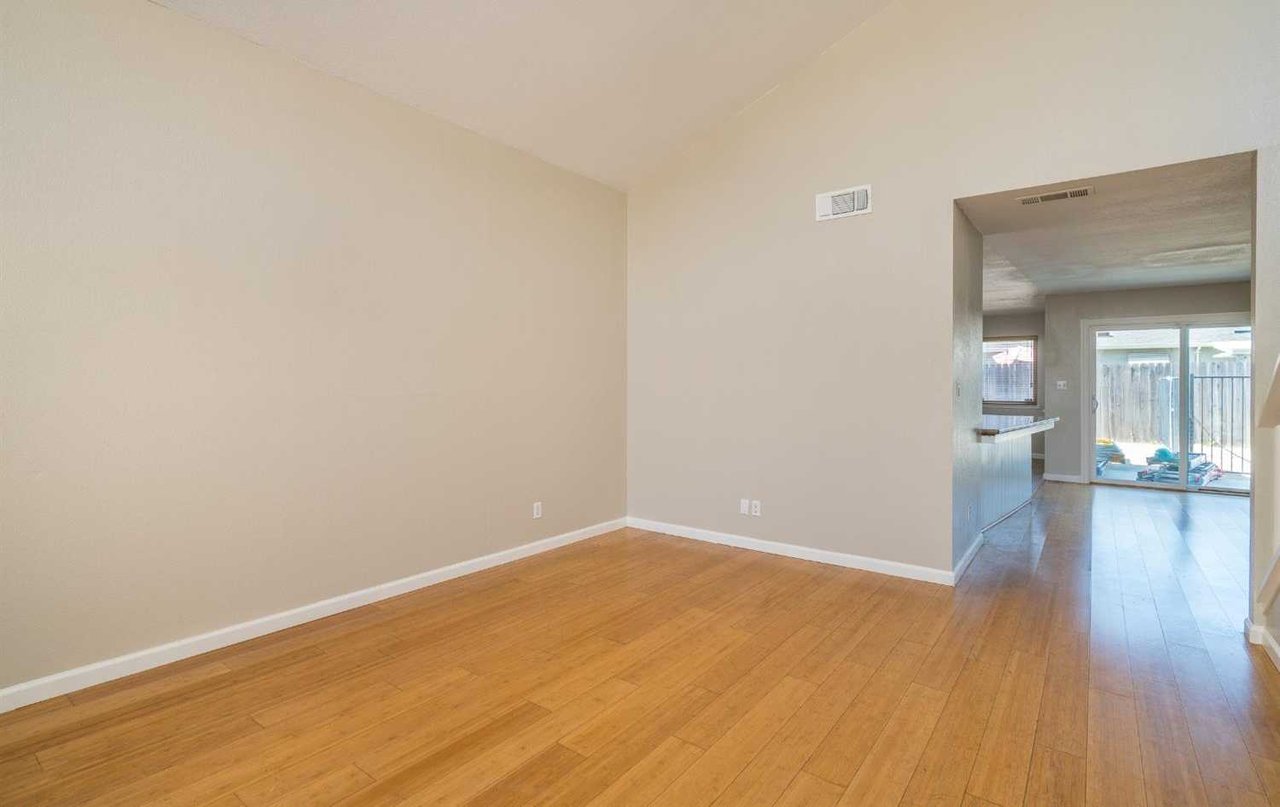 1453 Dunigan Place