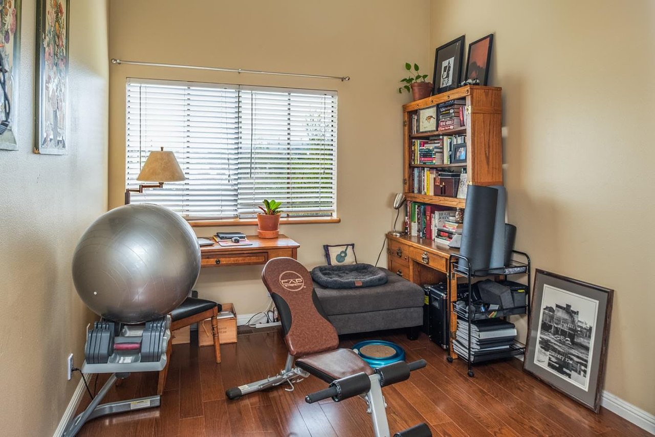 461 Dela Vina Ave APT 305