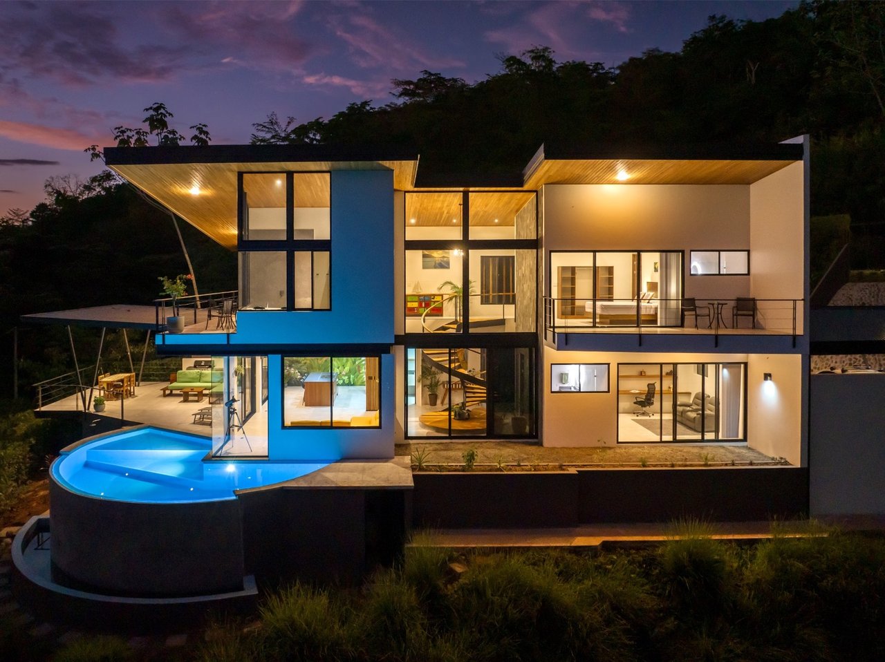 Solar Eco Estate with Guest House, Uvita, Puntarenas