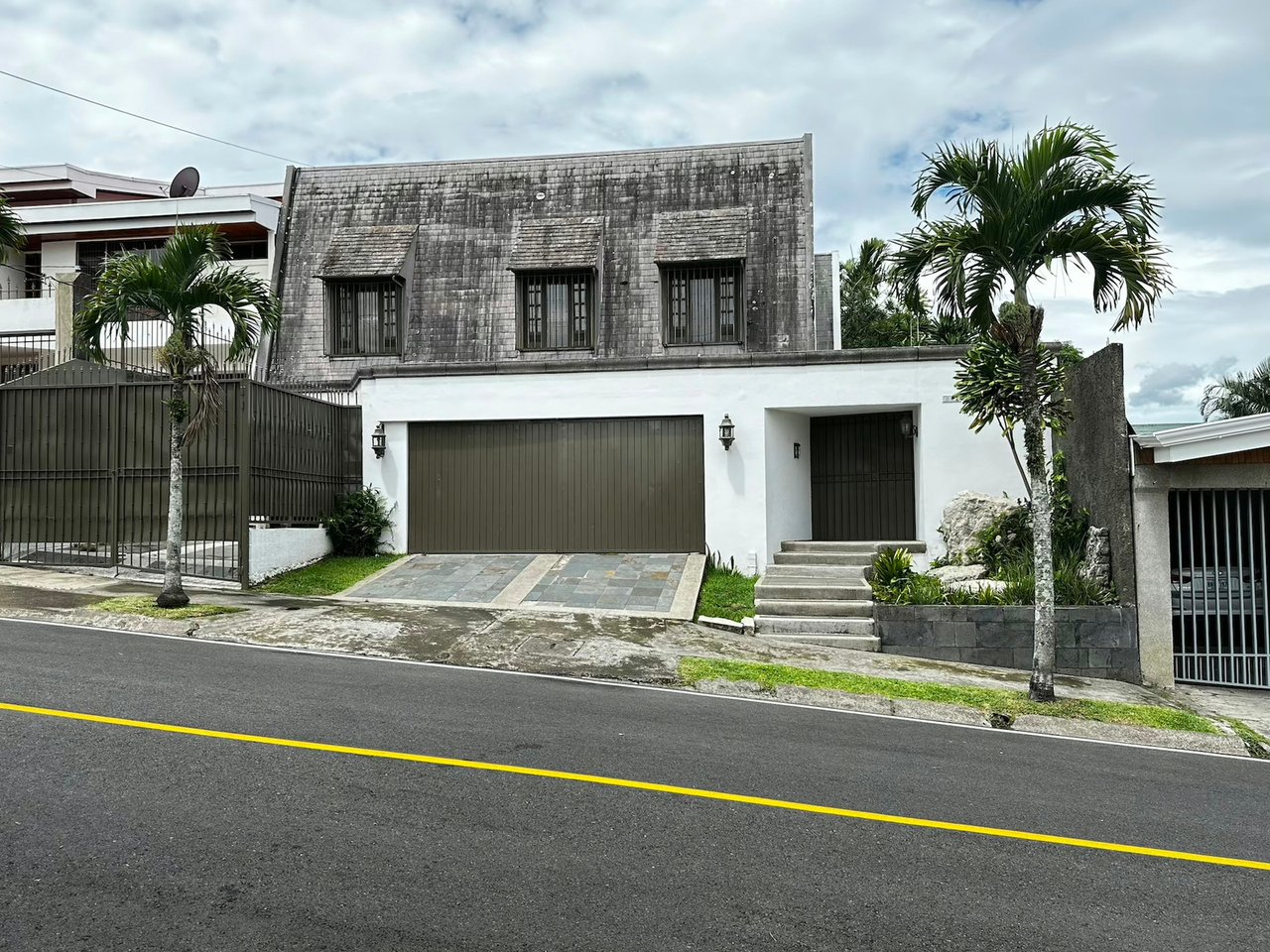 Artisan Colonial Family Home, Curridabat, San Jose