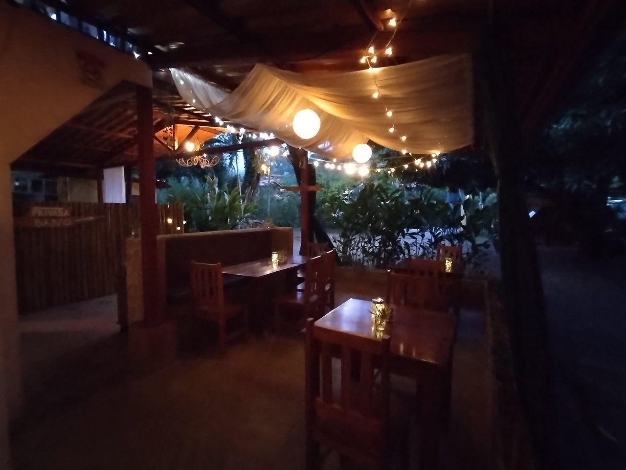 Established Restaurant with Living Quarters in Prime Uvita Location