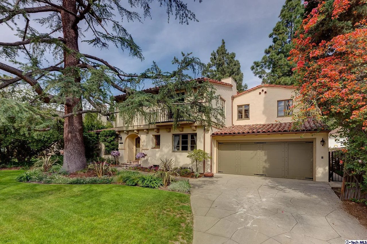 Carrie Benuska Leinen listing at 1675 Braeburn Road, Altadena CA - Altadena Real Estate