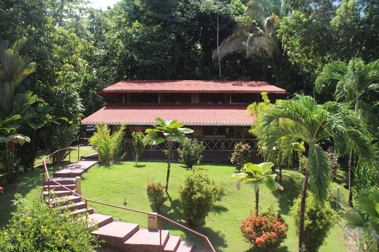 Income Producing Property with Ocean View close to Dominical