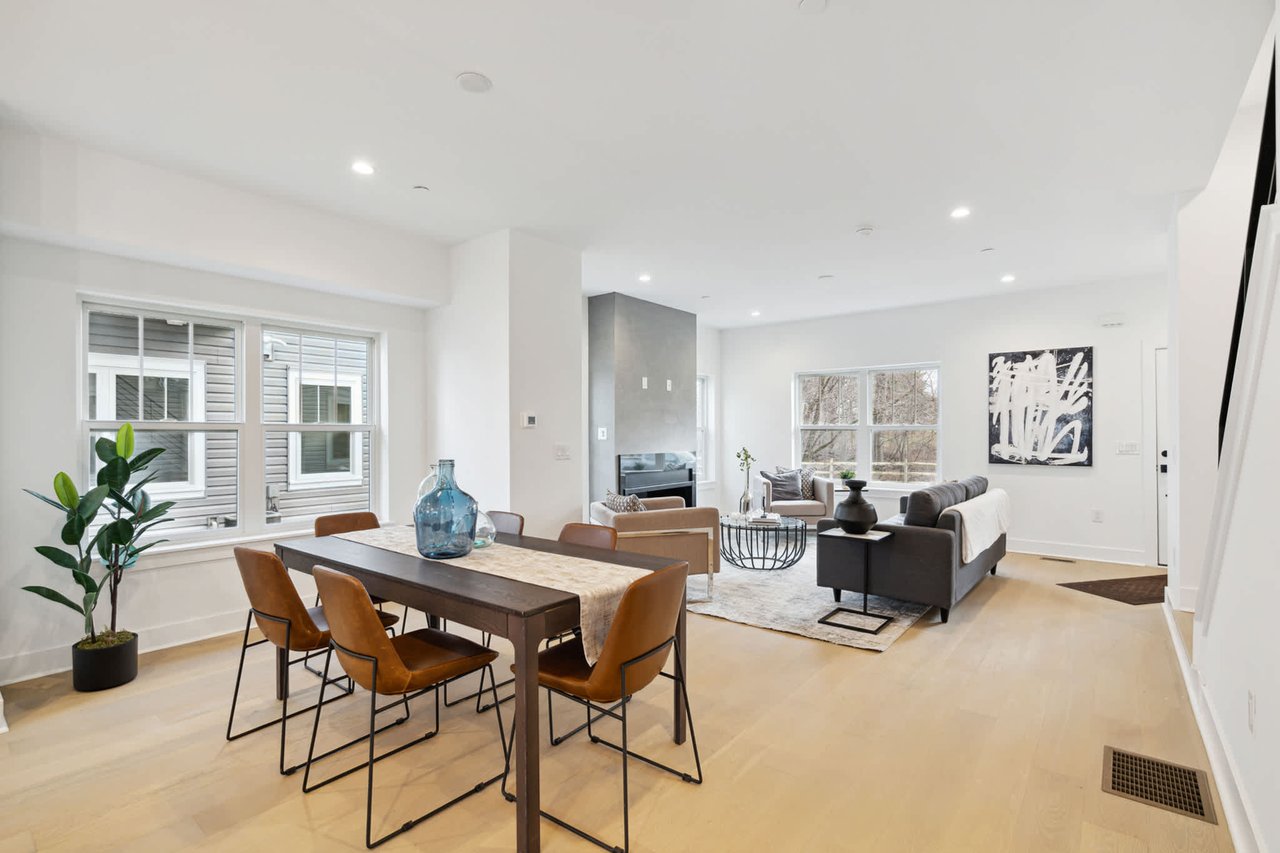 Torresdale Manor