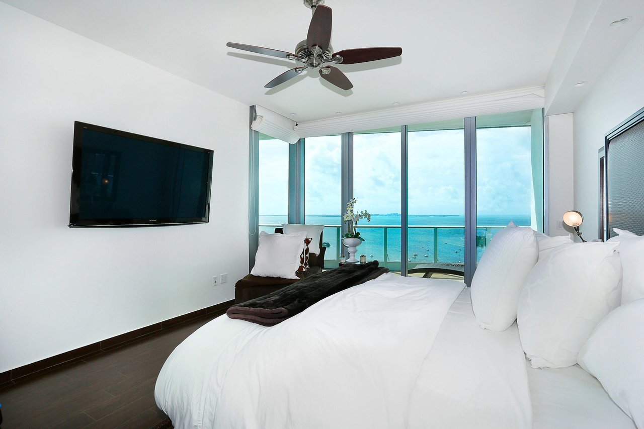 2627 S Bayshore Drive #2903