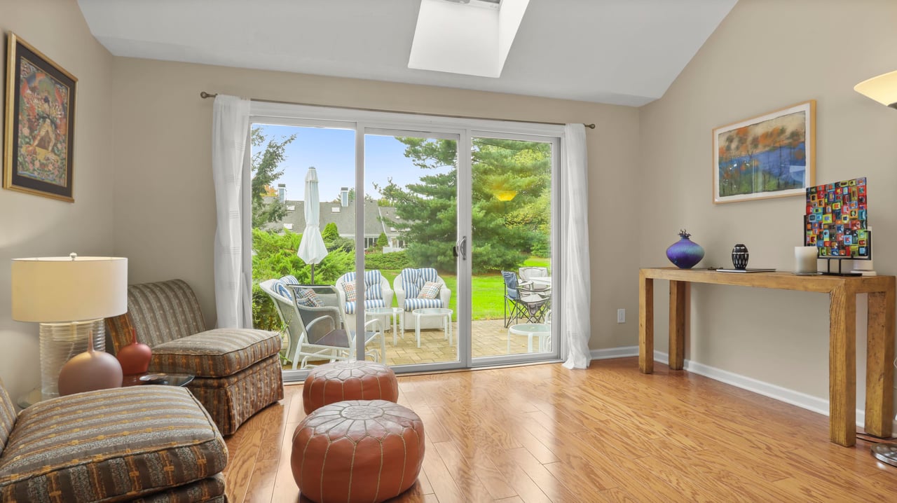 224 Lansdowne, Westport