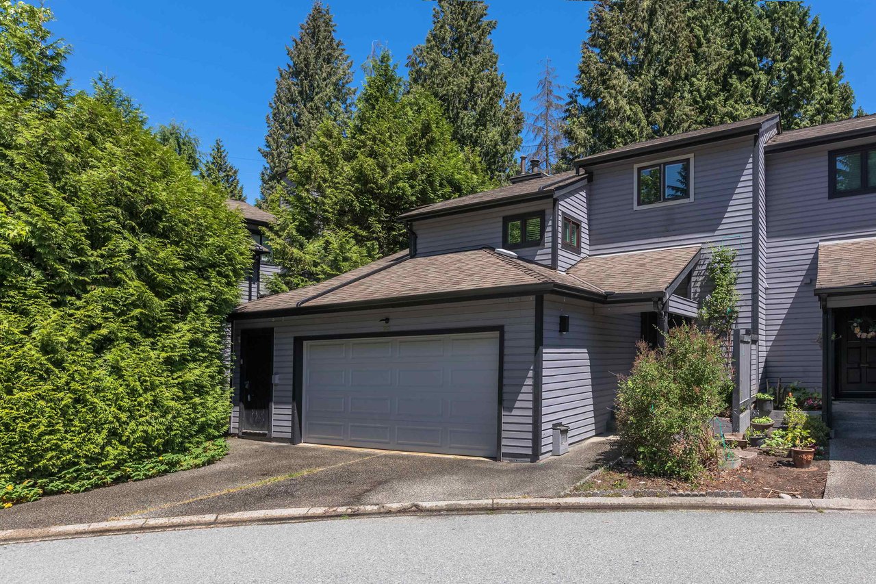 1991 Cedar Village Cres