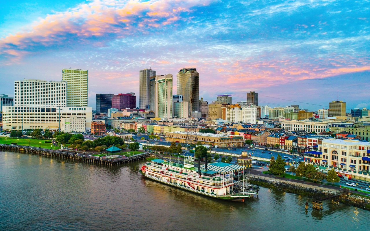 Reflecting on New Orleans House Floats: Adapting to the Pandemic with Flare!