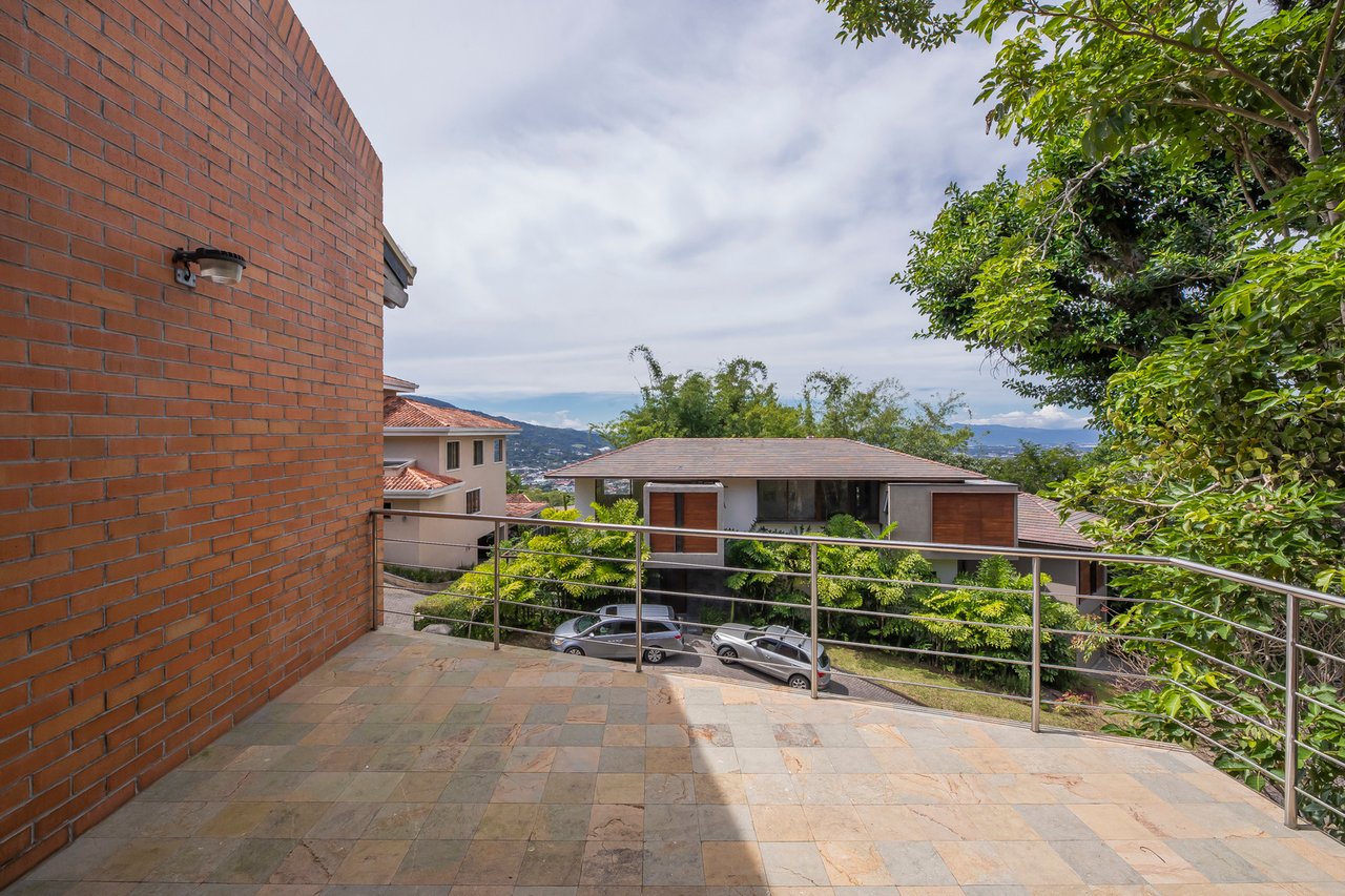 Terrace View Colonial Home, Escazu, San Jose