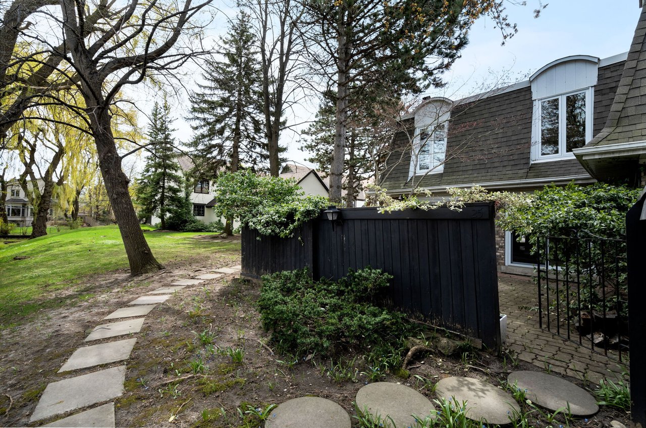 BAYVIEW VILLAGE TOWNHOME