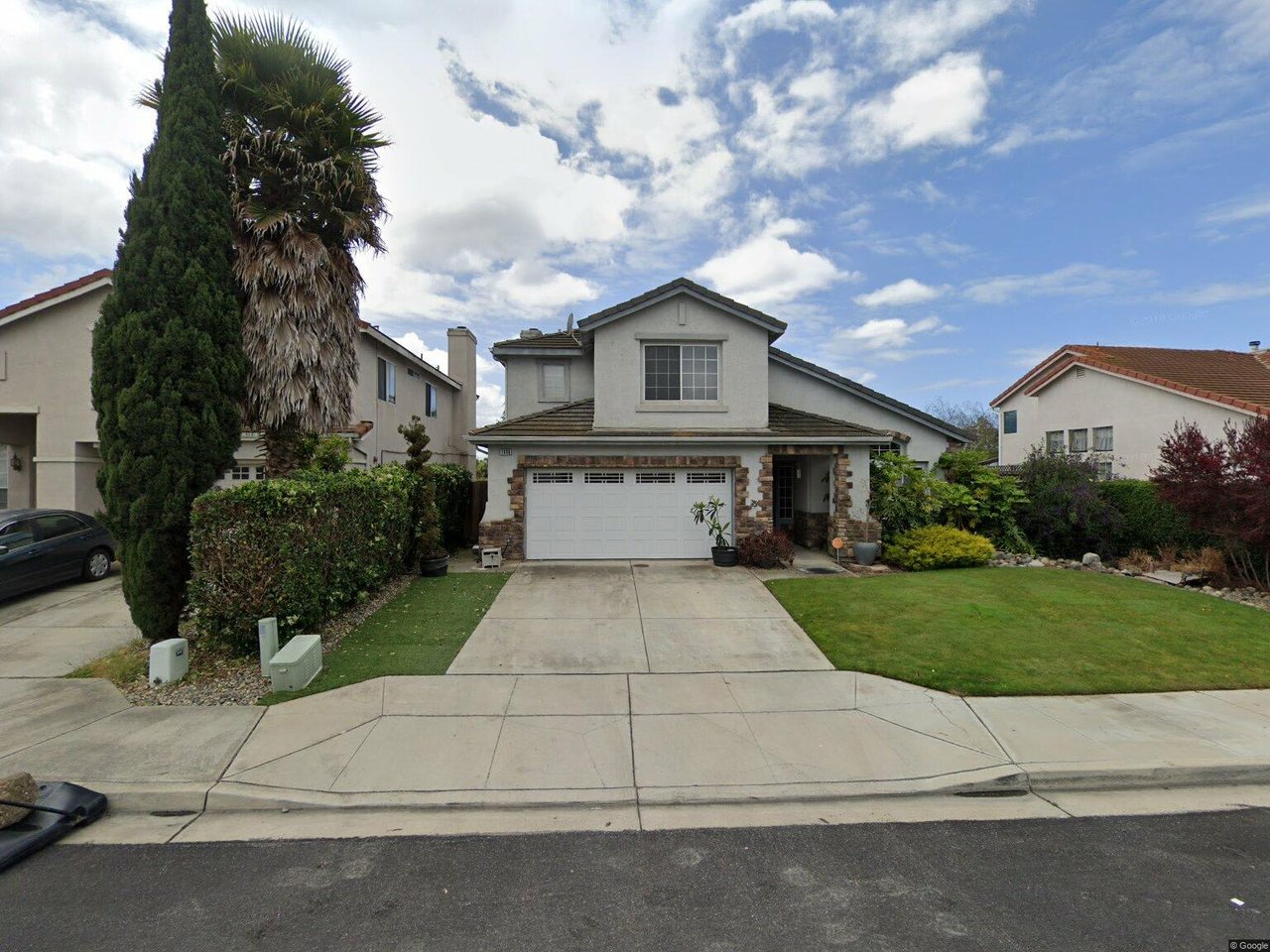 1446 Madrone Dr