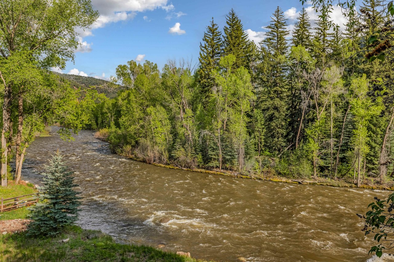 Fabulous Luxurious 5 Bedroom Home in Snowmass