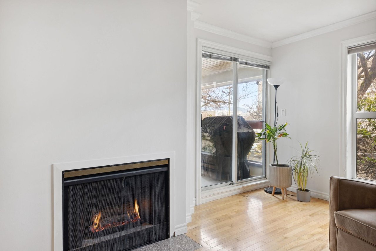 6-704 W. 7th Ave