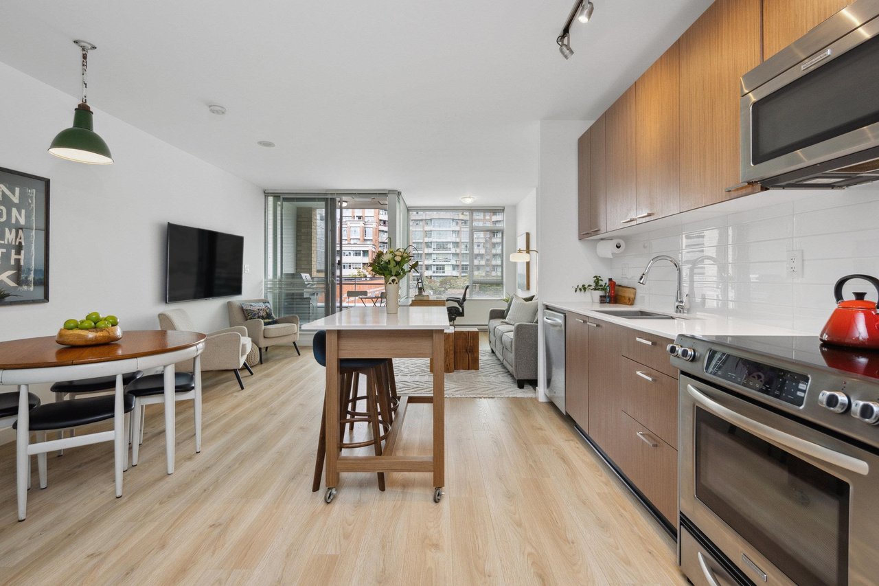 512-221 Union St