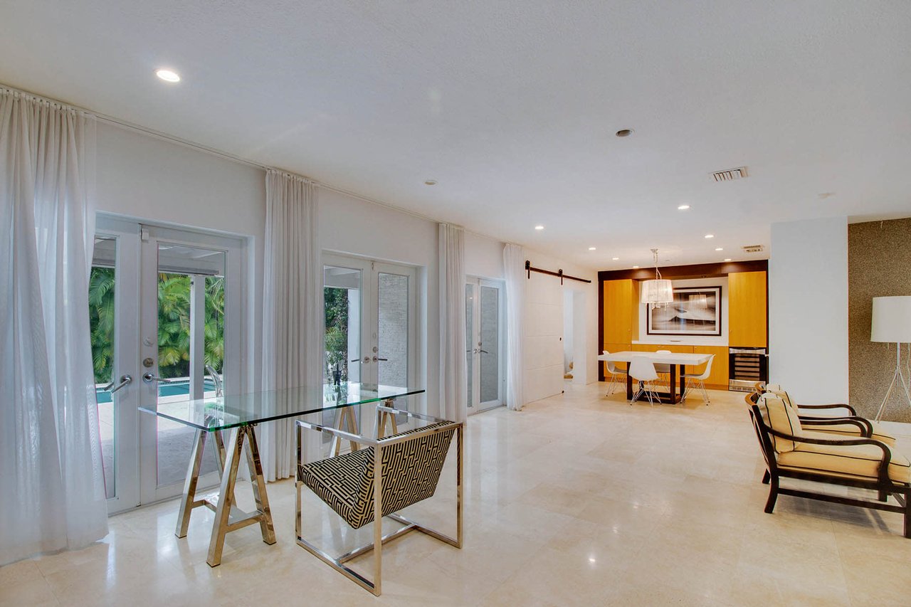 Bay Heights Perfection