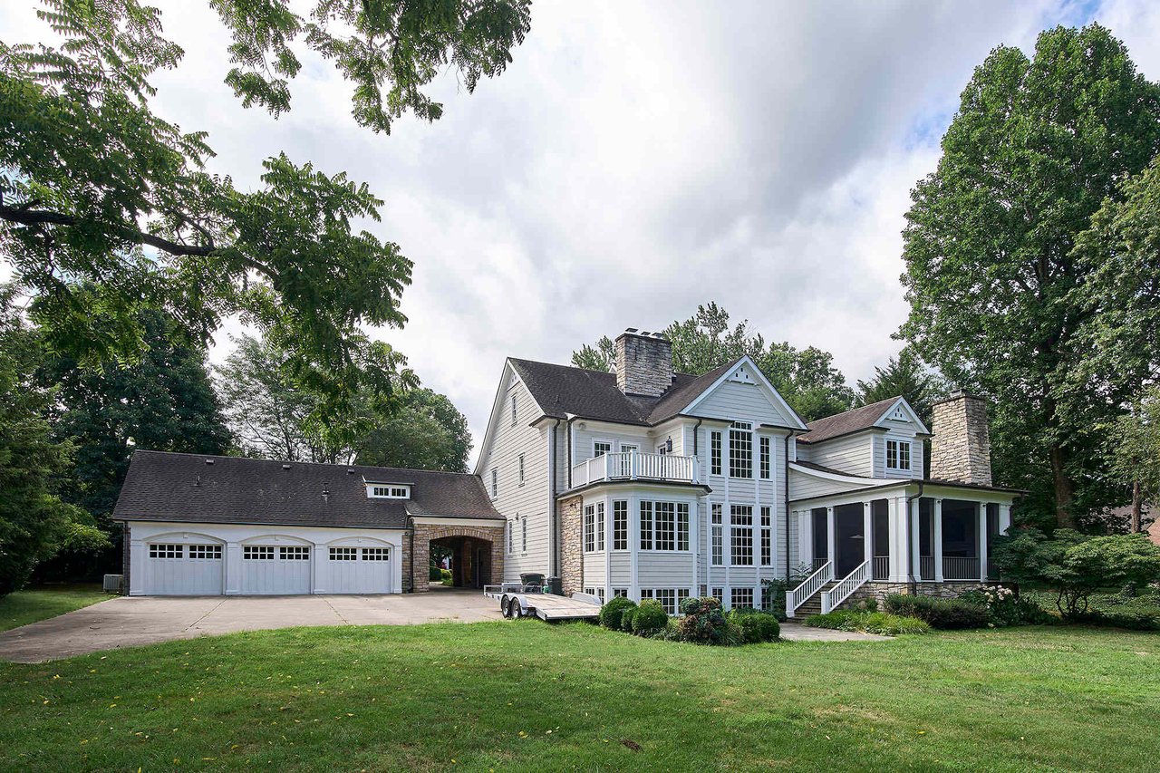 1 Norwood Rd, Charleston, WV 25314