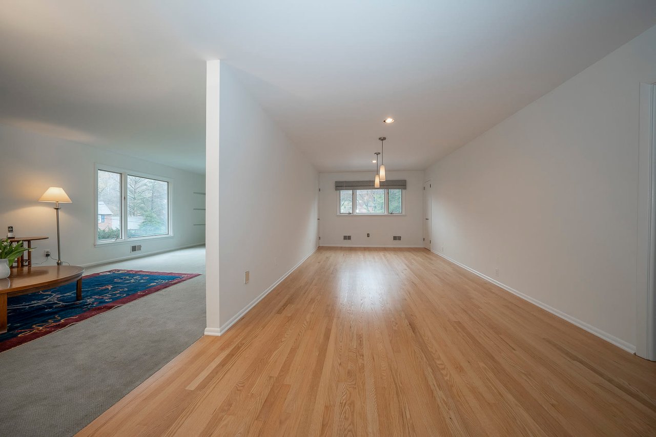 Modern Single Family Home 