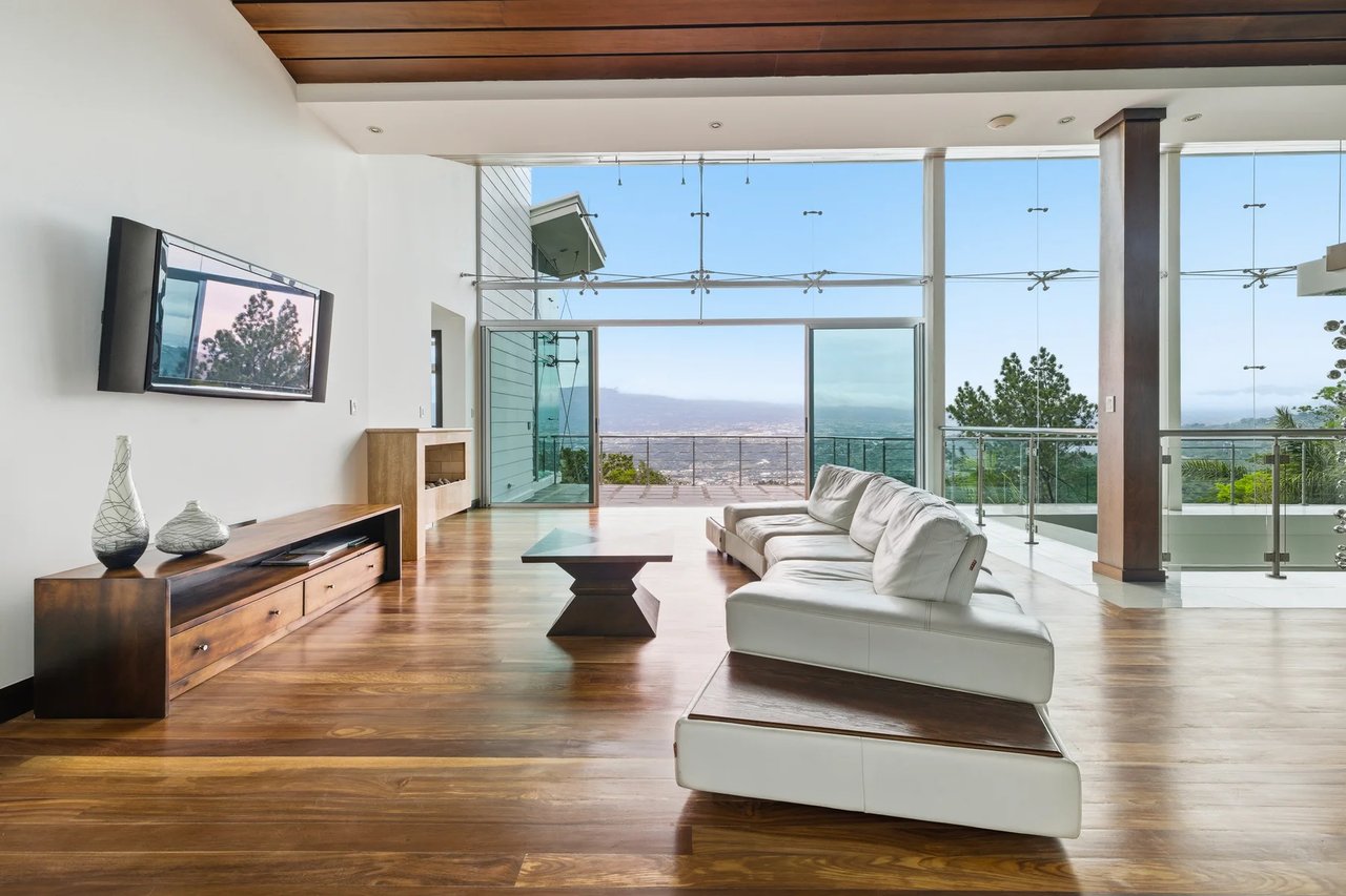 Panoramic Valley Views Retreat, Santa Ana, San Jose