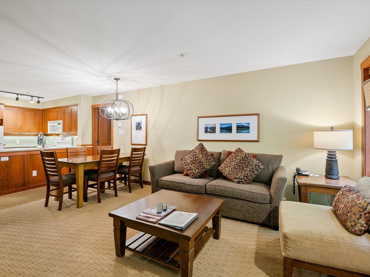 210 G3-4653 Blackcomb Wy