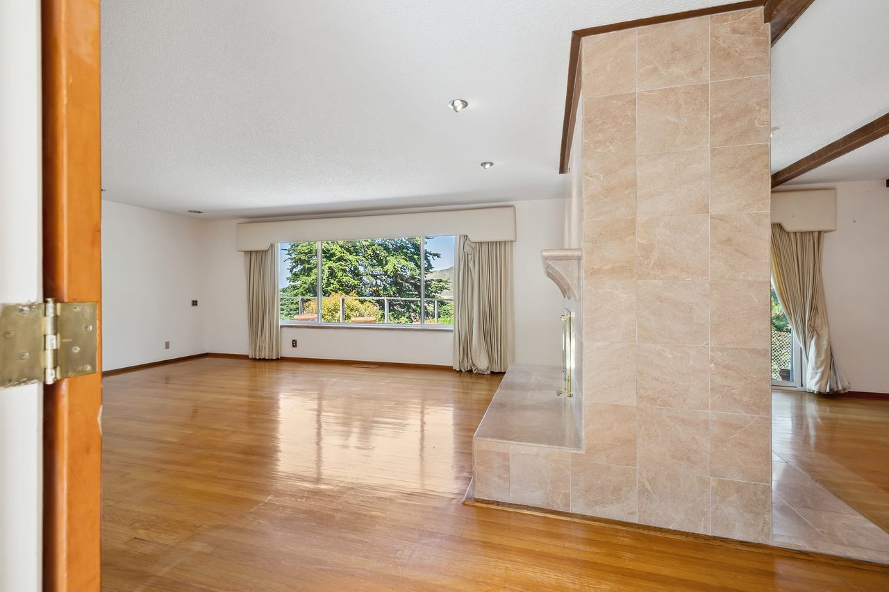 555 Talbot Ave