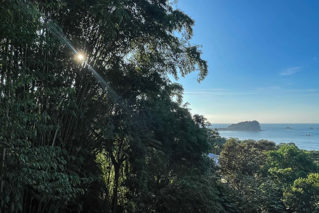 Balinese Tropical Rental Villa, Manuel Antonio, Puntarenas