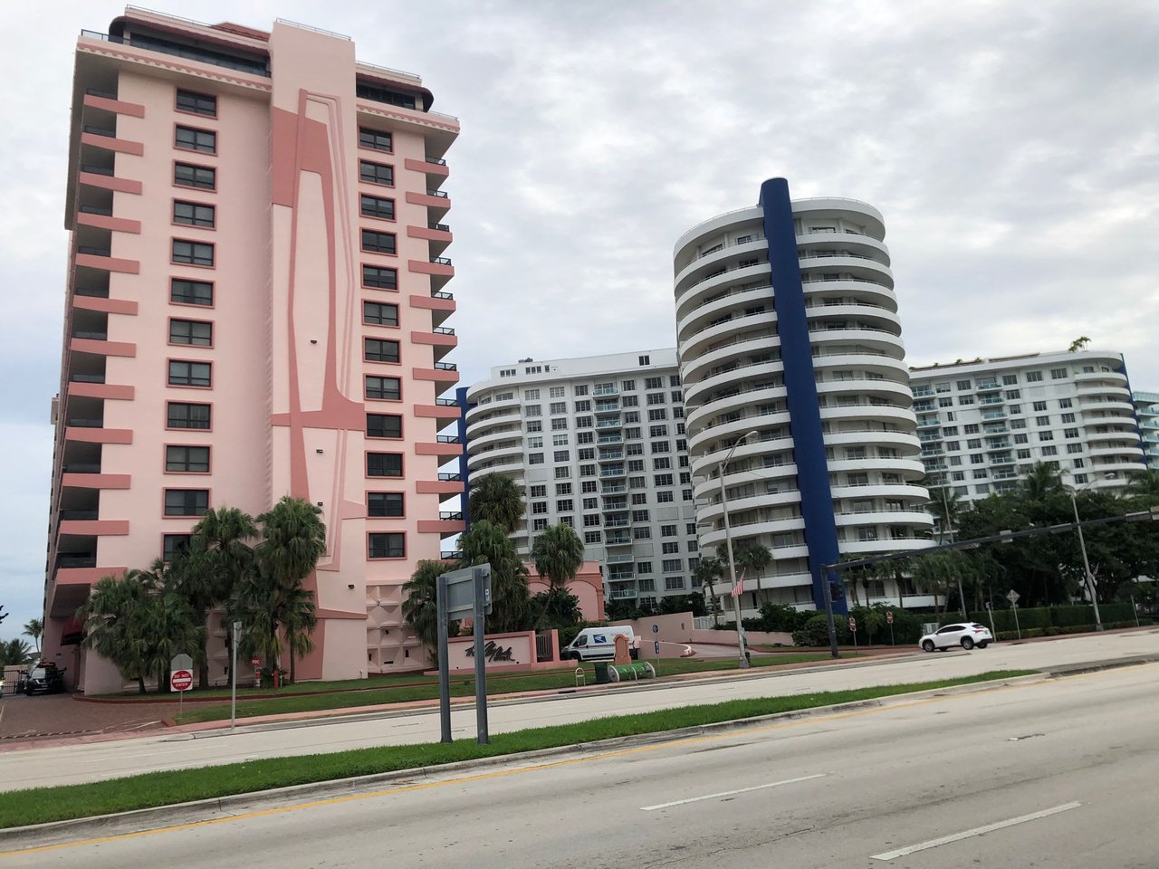 5225 Collins Ave #917 Miami Beach FL-33140
