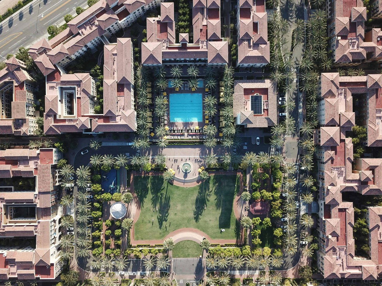 The Benefits of Working with a Local Real Estate Expert in Houston