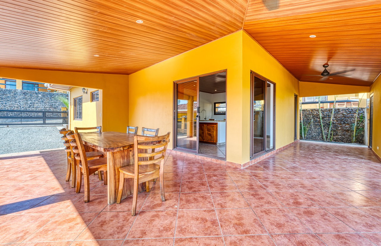 Multi House Rental Compound, Tamarindo, Guanacaste