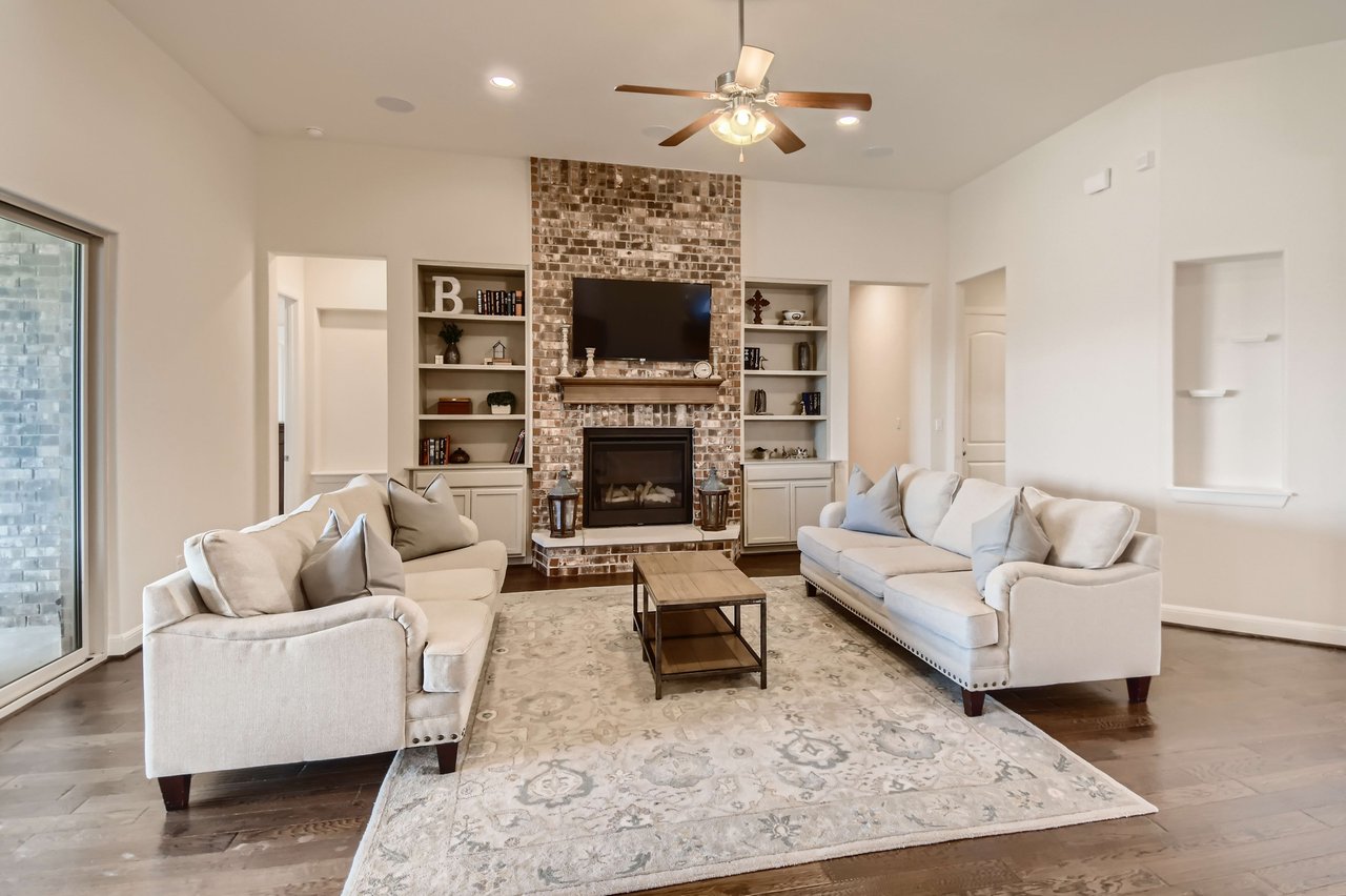 186 Tabago CT