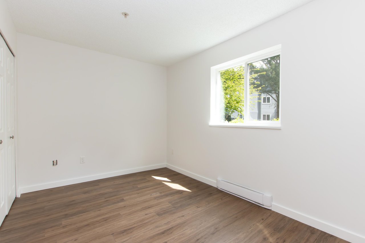108-40100 Willow Cres