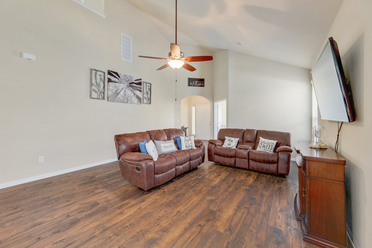 141 Serrano St, Georgetown, Texas 78628