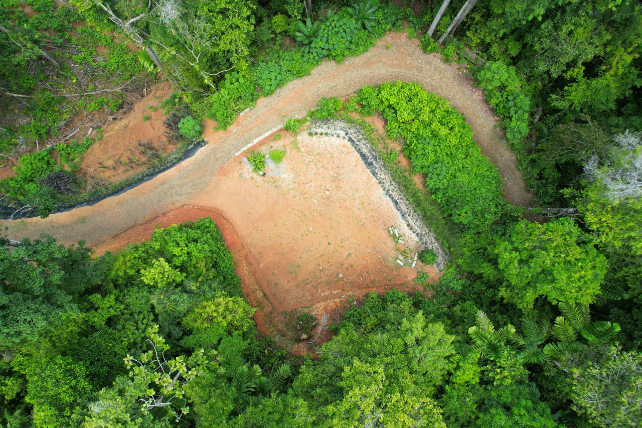 11.24 Acres With Two Stunning Ocean View Building Sites In Cinco Ventanas! Ojochal (Cinco Ventanas, Puntarenas, CR - 60504)