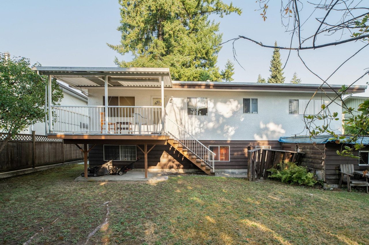 900 Porter St