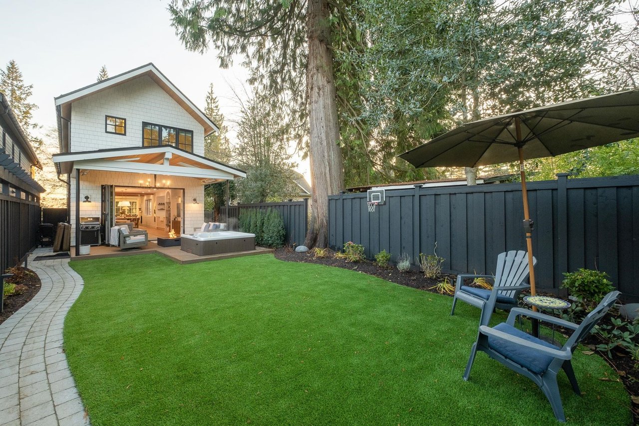 732 Westmoreland Cres