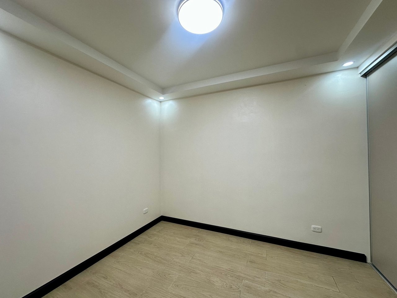 Remodeled Garden Level Residence, Escazu, San Jose