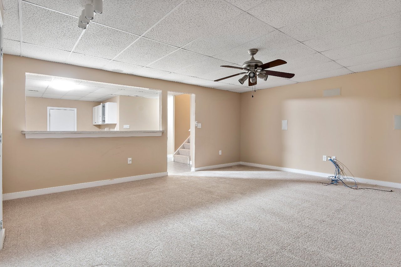 8805 Thornton Heath Drive