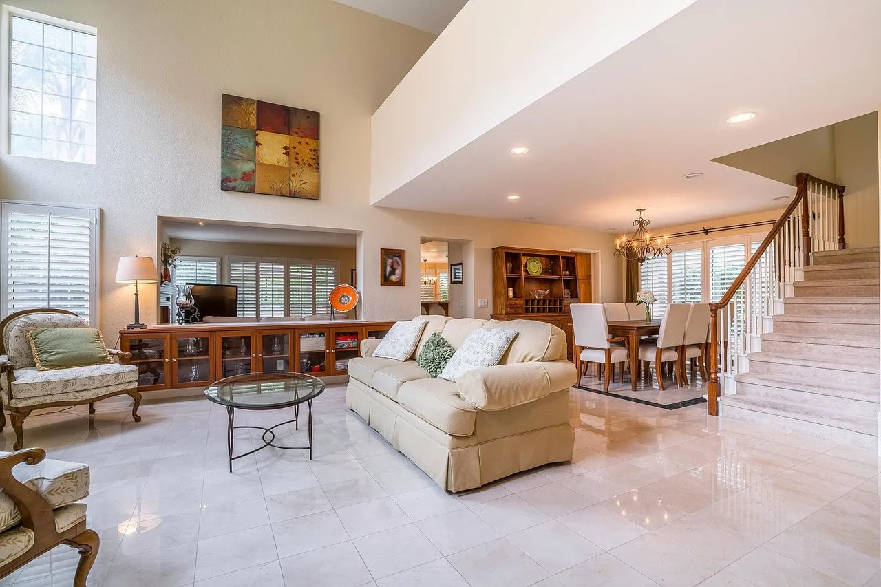 24612 VISTA CERRITOS