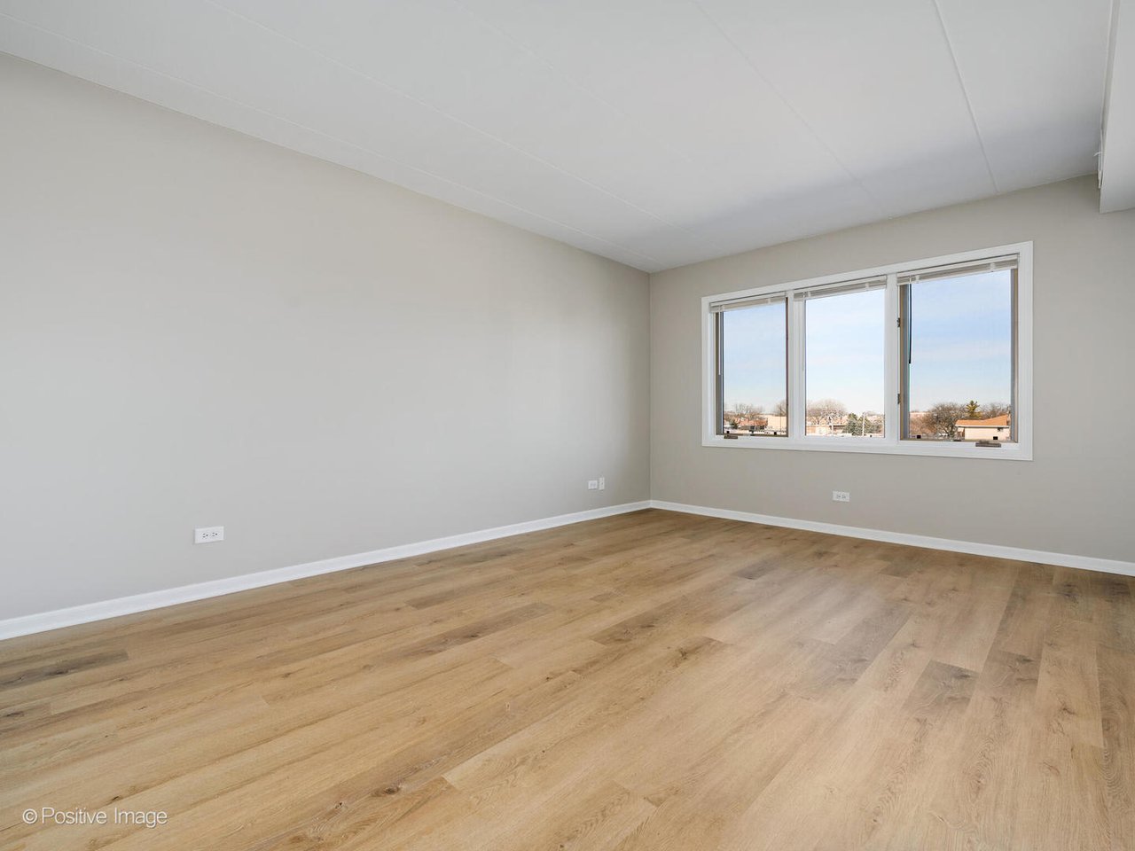 9510 S Kolmar Ave Unit 304