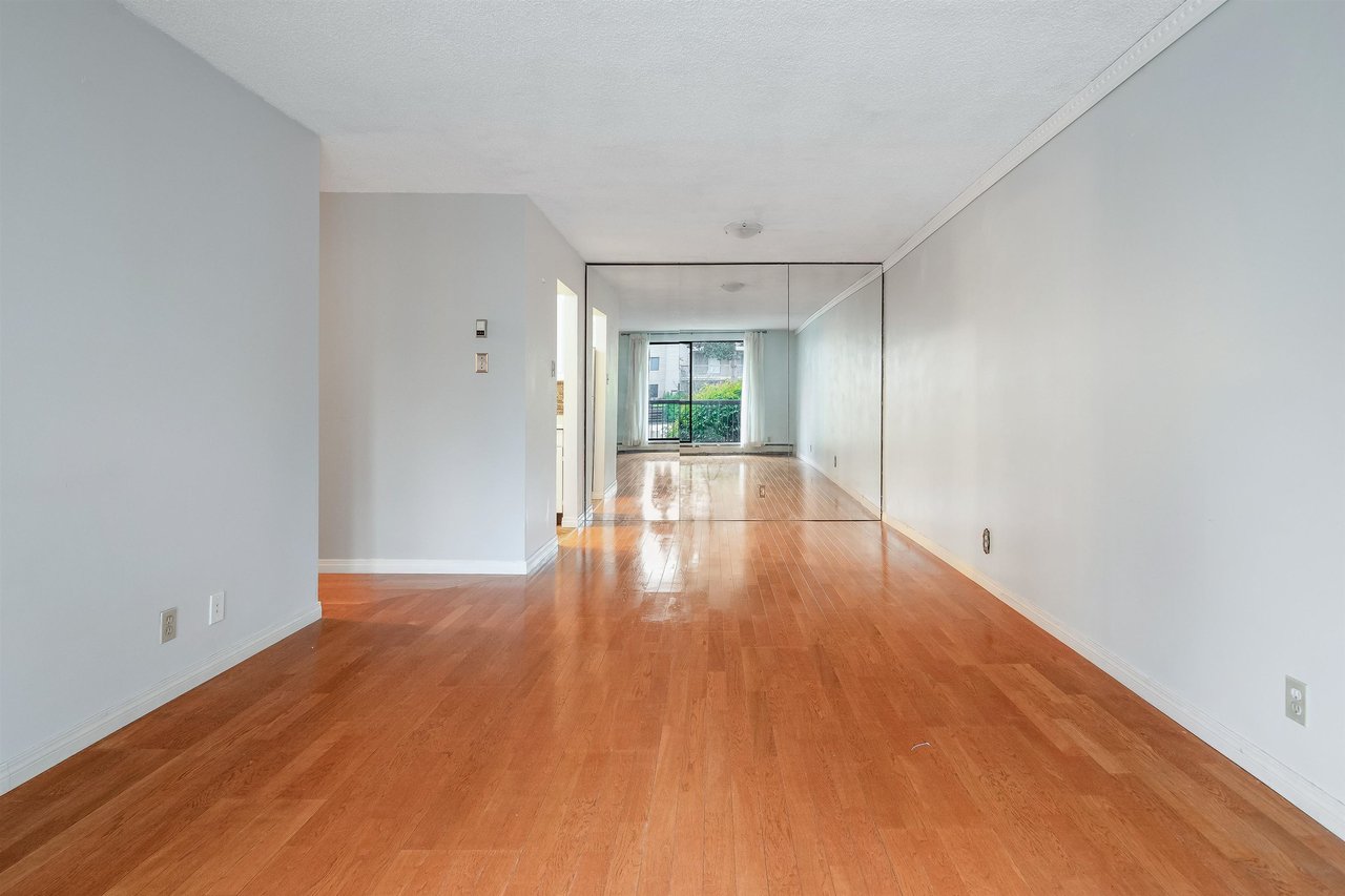 124-8411 Ackroyd Rd